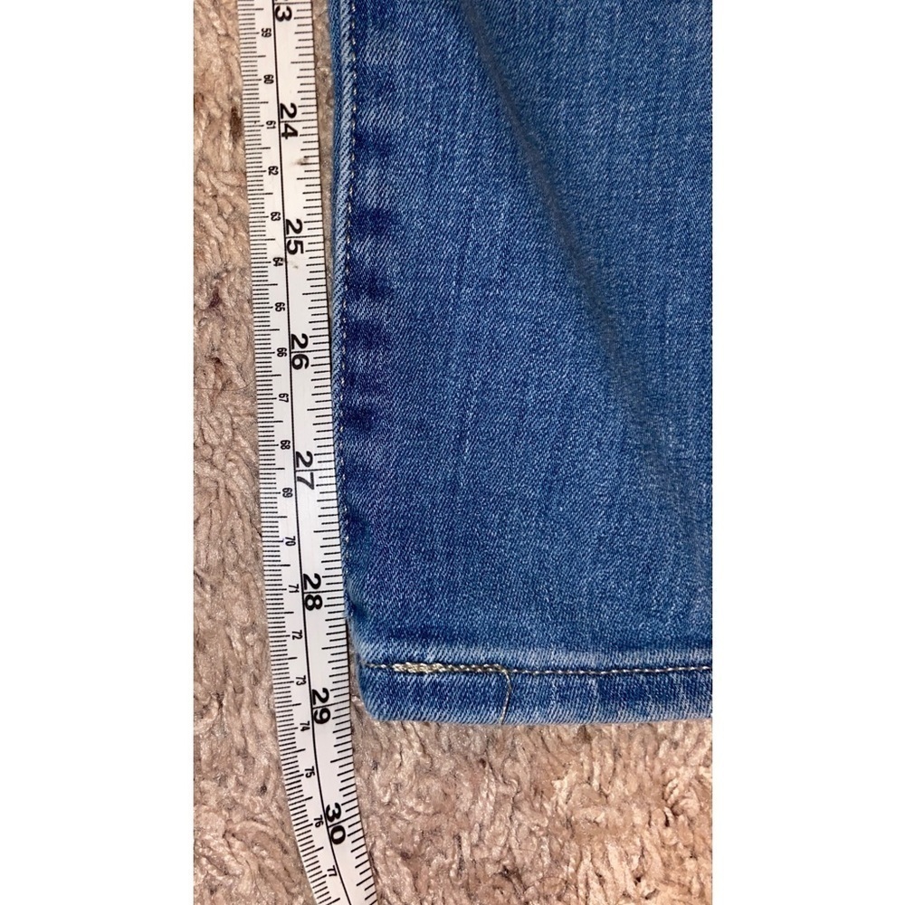 Levi’s 711 Distressed Skinny Jeans - Picture 8 of 11